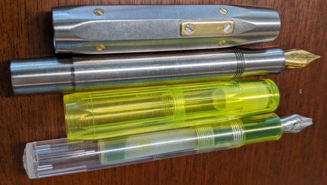 A side-by-side comparison of a Majohn RS1 fountain pen and a Kaweco Sport fountain pen.
